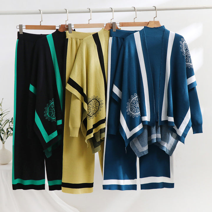 Elegant knit loungewear set for ladies with graphic pattern and wide sleeves Lune London