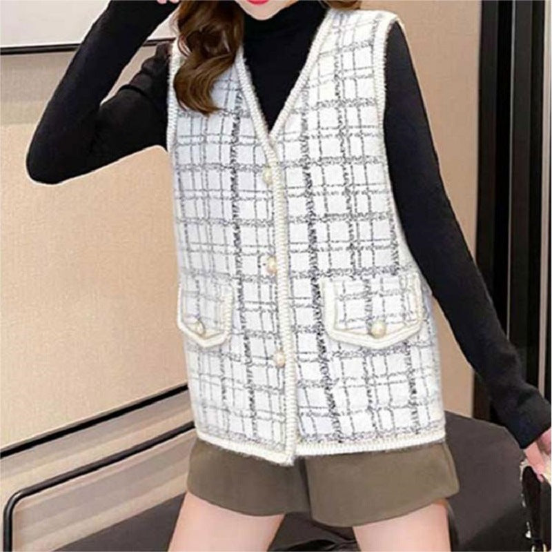 Women's elegant knitted vest with contrasting details Lune London