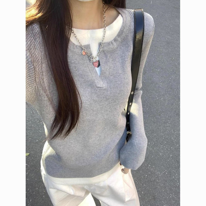 Pull léger en maille fine pour femmes avec col en V et structure côtelée Chic & Stil