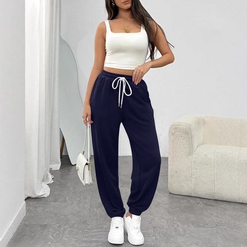 Comfortable sports pants for women with elastic waistband and drawstring Lune London
