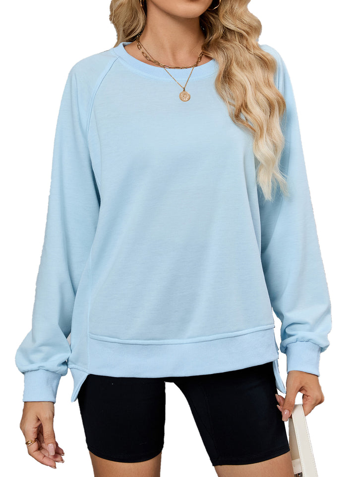 Casual sweatshirt for women with side slits and casual cut Lune London