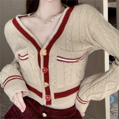 Knitted women's jacket with braided pattern and contrasting pockets Lune London