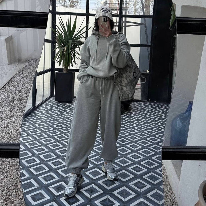 Women's Relaxed Oversized Jogging Suit Lune London