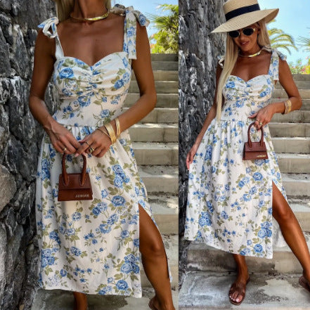 Woman Elegant sleeveless dress with bow detail Lune London