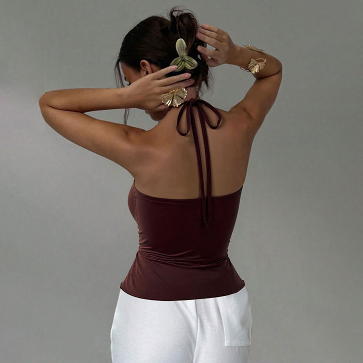Top enveloppant pour femmes avec drapage élégant et col ajustable Chic & Stil