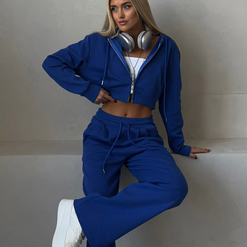 Women's Cropped Hoodie and Comfortable Jogging Pants Set Lune London
