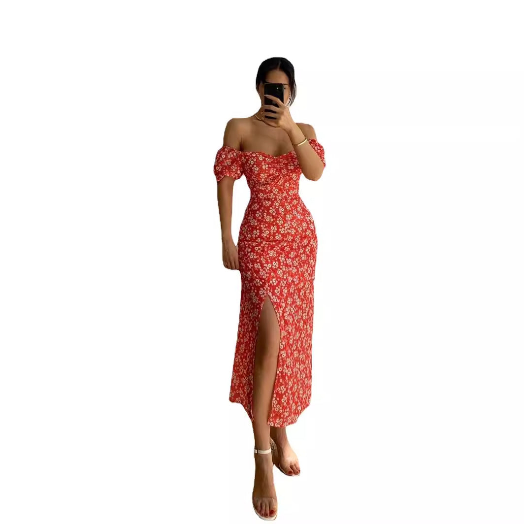 Maxi fitted dress for women with puff sleeves and floral design Chic & Stil