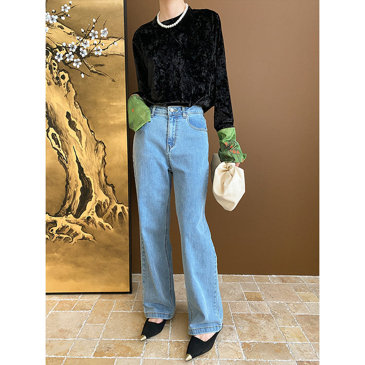 Ladies velvet top with long sleeves and elegant round neckline Chic & Stil