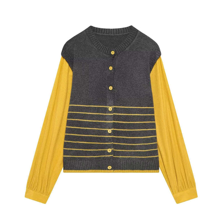 Cardigan féminin à la mode avec des contrastes élégants Chic & Stil