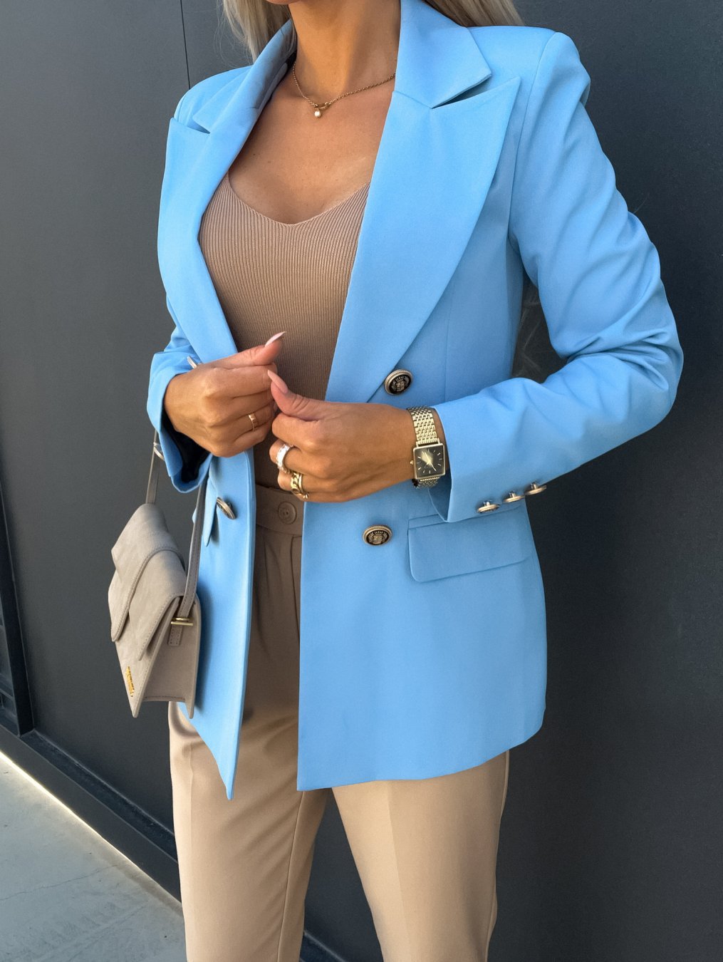 Elegant blazer jacket for women with double-breasted buttons Lune London