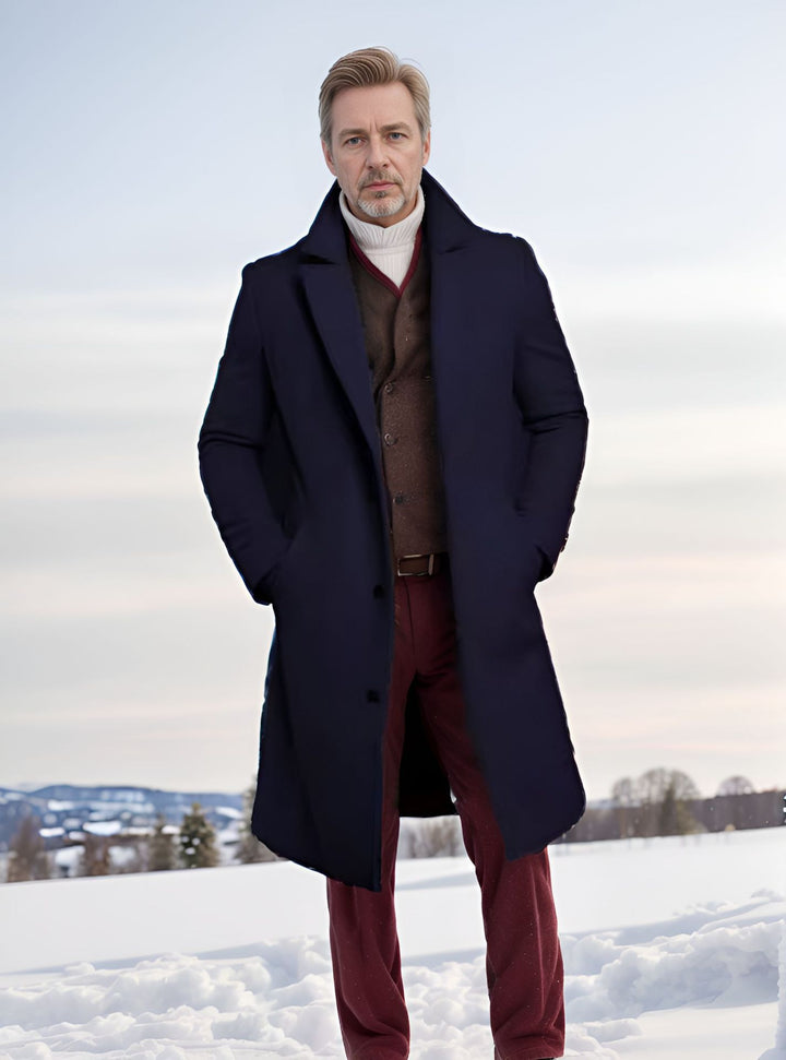 Elegant wool coat for men with classic lapels and practical pockets Lune London