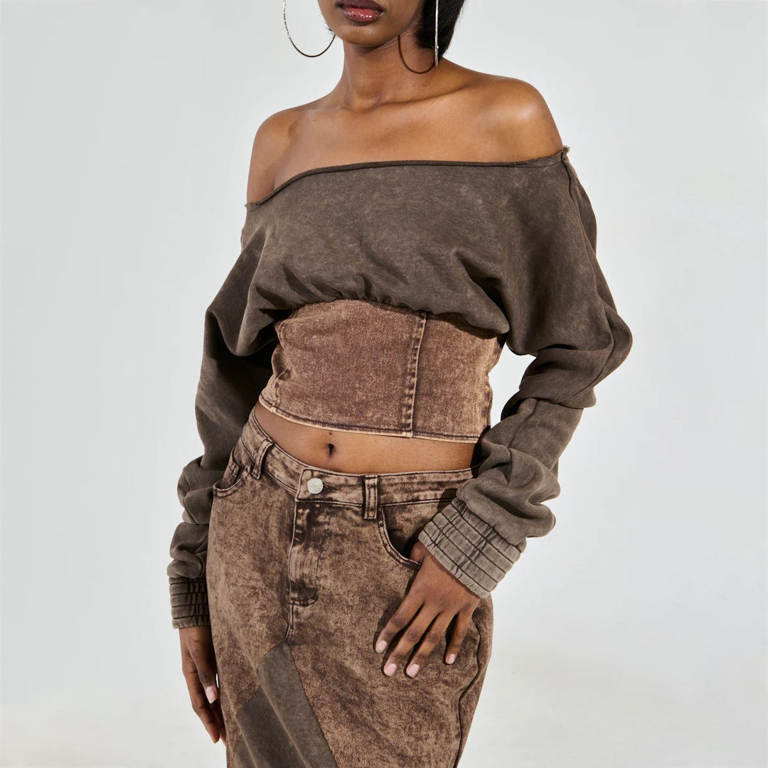 Short sweatshirt for women with a casual off-the-shoulder design and a trendy waist Lune London
