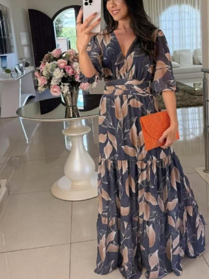 Maxi dress for women with floral design and light V-neck Lune London
