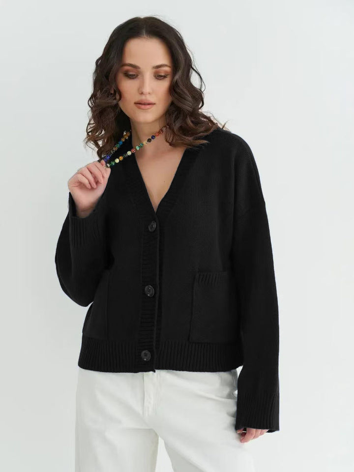 Cardigan femme avec décolleté en V et poches pratiques Chic & Stil