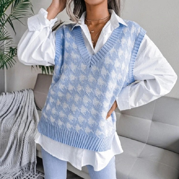 Lune London Women's Knit Vest with a Modern Herringbone Pattern