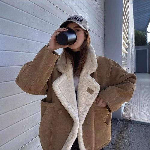 Ladies sheepskin cozy jacket with fine collar Lune London
