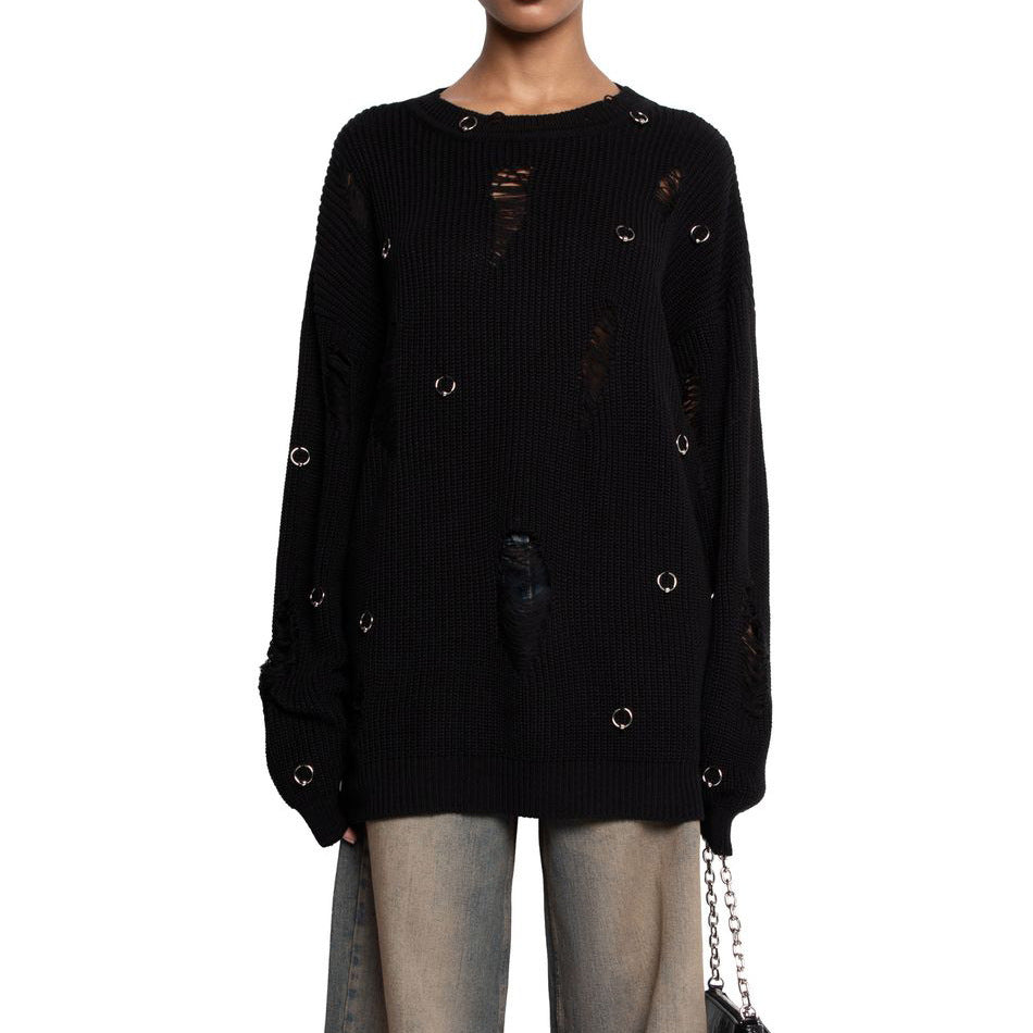 Casual sweater for women with trendy ripped details and decorative appliqués Lune London