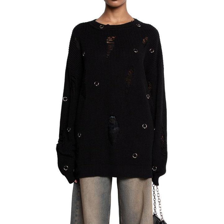 Casual sweater for women with trendy ripped details and decorative appliqués Lune London