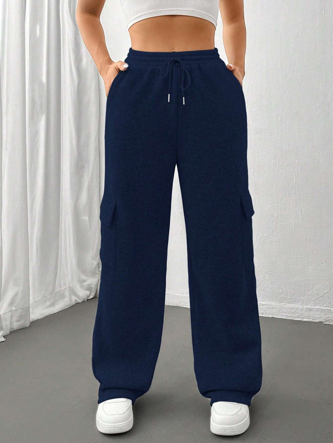 Women's Cargo-Style Leisure Pants with Elastic Waistband and Practical Side Pockets Chic & Stil