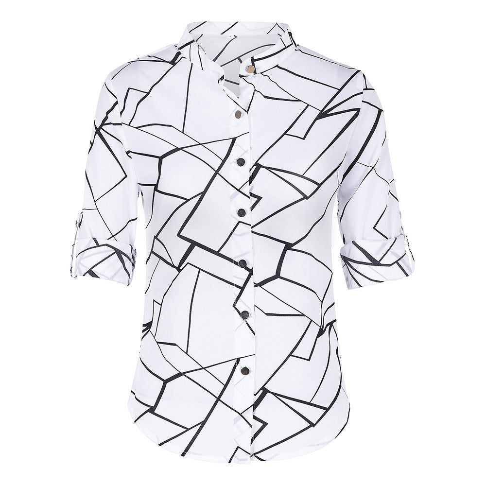 Modern blouse for women with graphic pattern and three-quarter sleeves Lune London