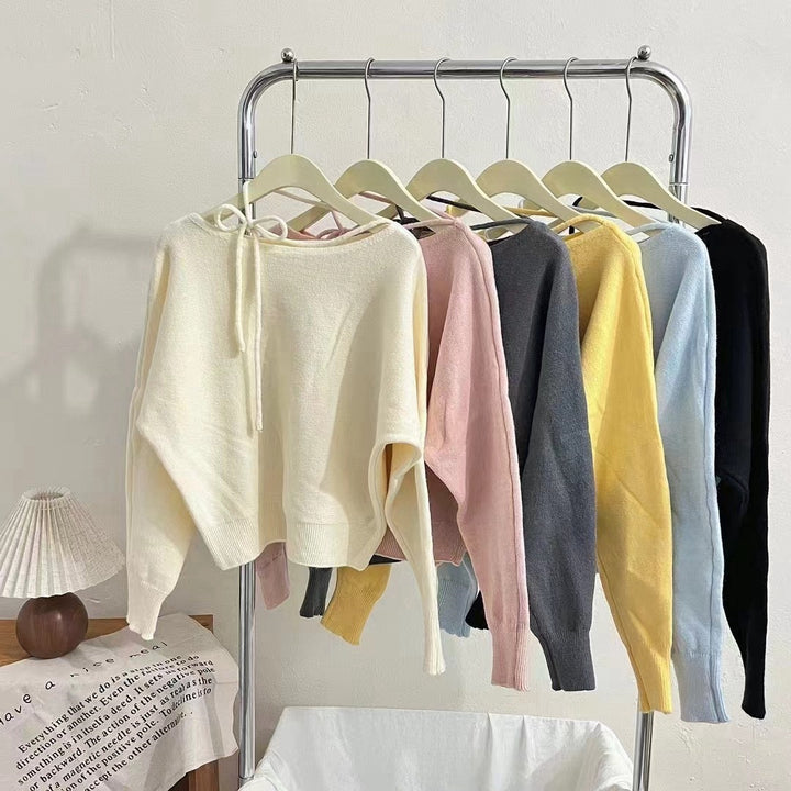 Pull décontracté pour femmes avec col décoratif et matériau doux Chic & Stil