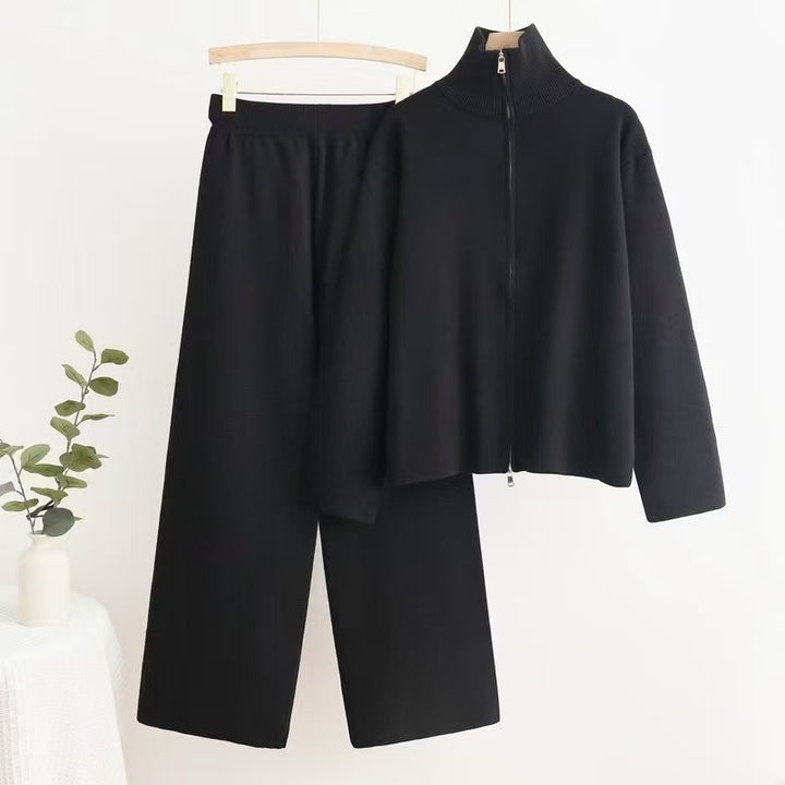Comfortable knitted loungewear set for women with high collar Lune London