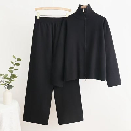Comfortable knitted loungewear set for women with high collar Lune London