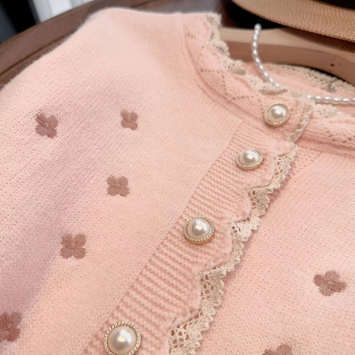 Cardigan for women with decorative pearl buttons and a delicate ribbed structure Lune London