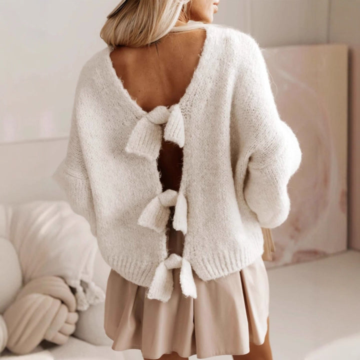 Casual knitted sweater for women with deep cut in the back and bow details Lune London