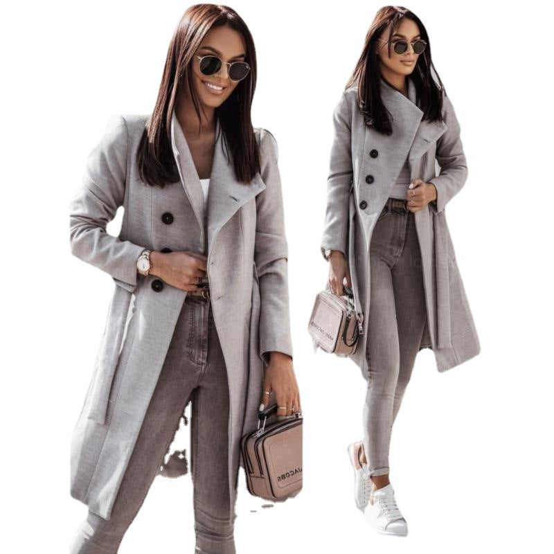 Elegant trench coat for women in high-quality material with adjustable belt and stylish cut Lune London