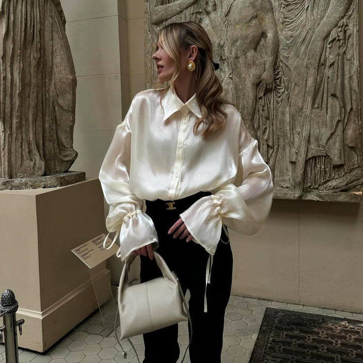 Elegant satin blouse for women, with voluminous sleeves and tying details Lune London
