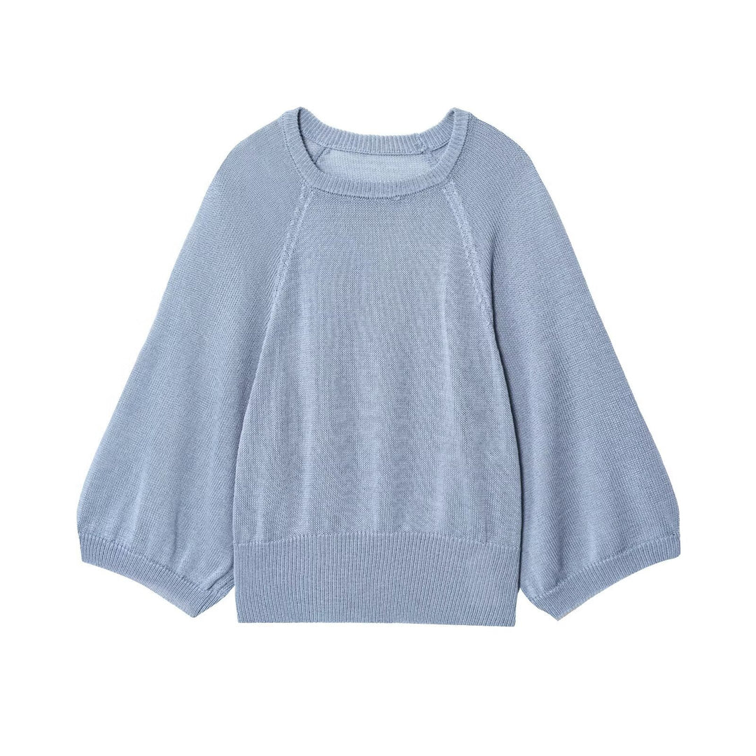 Casual sweater for women with straight sleeves and a round neck Lune London