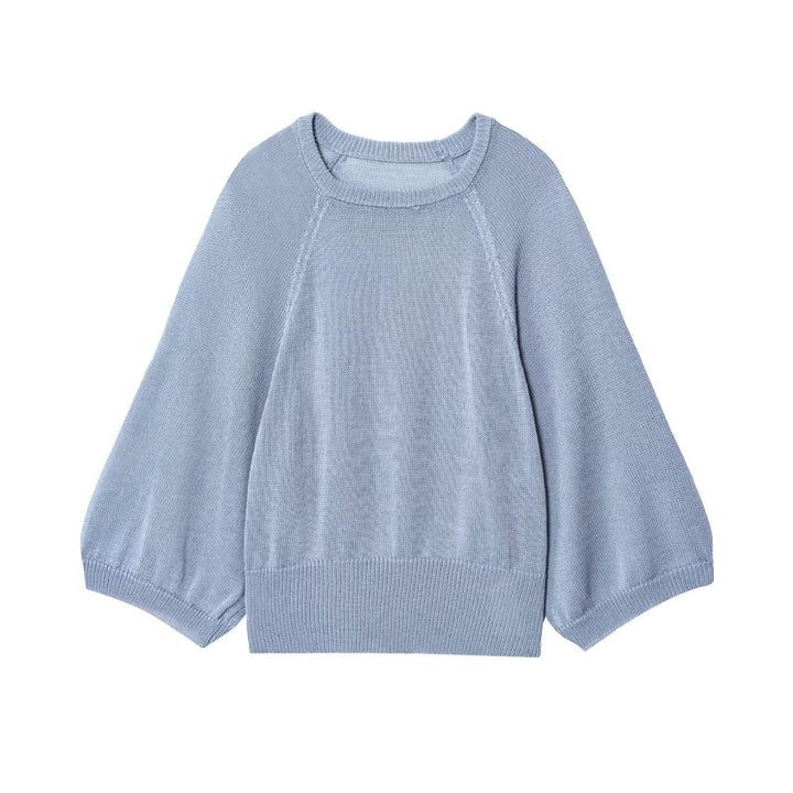 Casual sweater for women with straight sleeves and a round neck Lune London