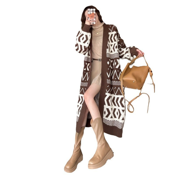 Cardigan tricoté à la mode pour femmes avec design géométrique et coupe ample Chic & Stil