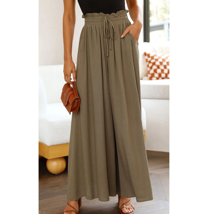 Wide Palazzo pants for women with elastic waist and practical side pockets Lune London