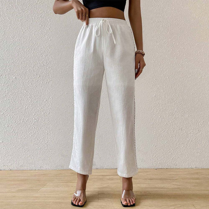 Pantalon large en coton pour femmes avec détails de volants sur le côté Chic & Stil