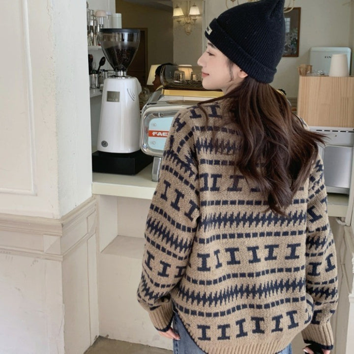 Knitted sweater for women with a modern geometric pattern Lune London