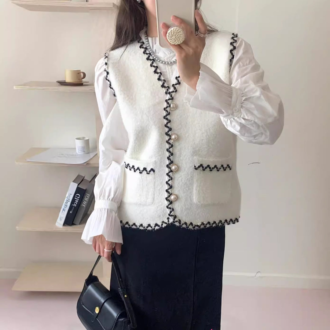 Knit vest for ladies with pearl buttons and contrasting details Lune London