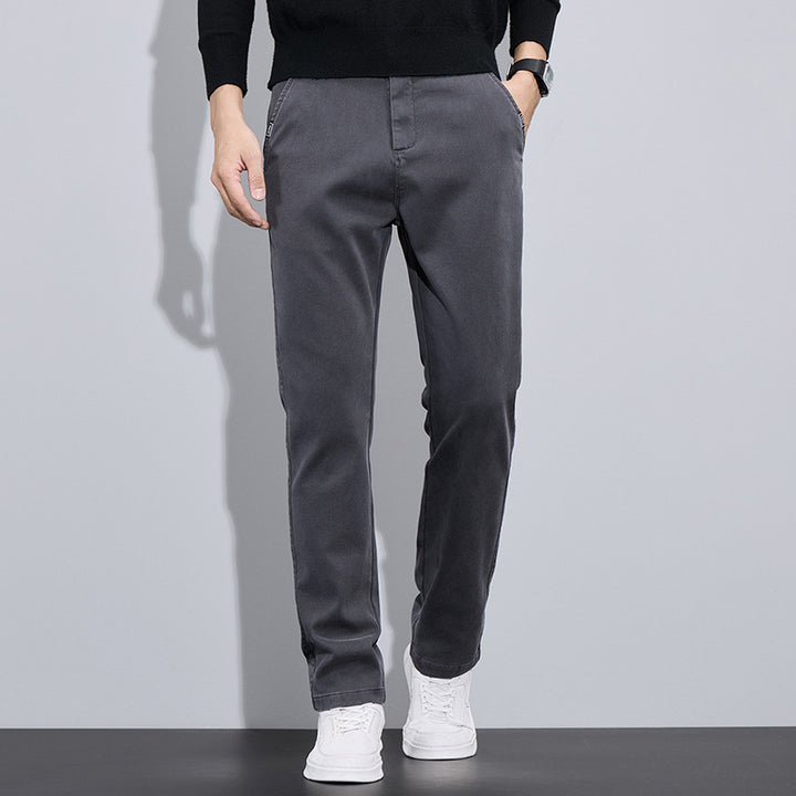 Elegant chino pants for men with slim-fit cut and versatile pockets Lune London