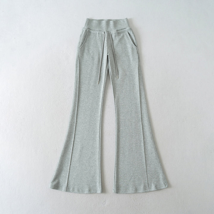 Women’s flared lounge pants with a high waist and practical side pockets Lune London