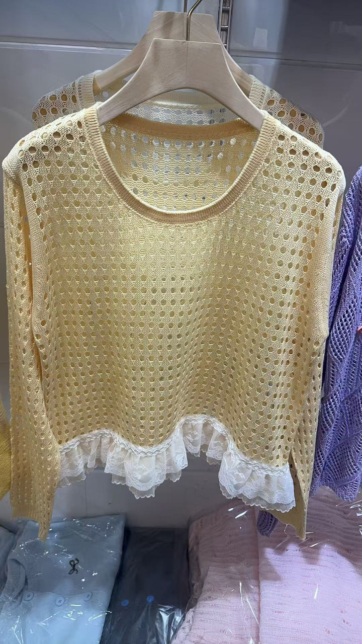 Woman light sweater with ruffle detail Lune London