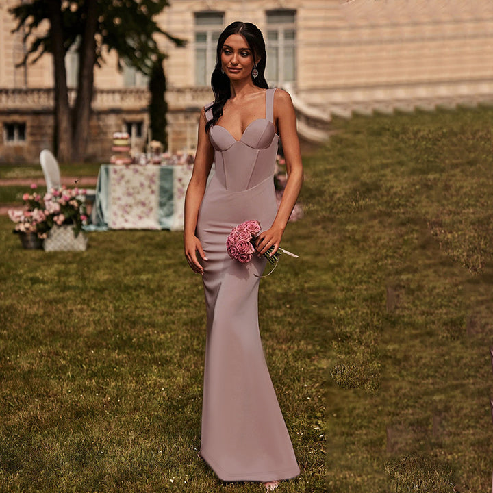 Robe Maxi Élegante pour Femmes avec Décolleté en V Profond et Silhouette Ajustée Chic & Stil