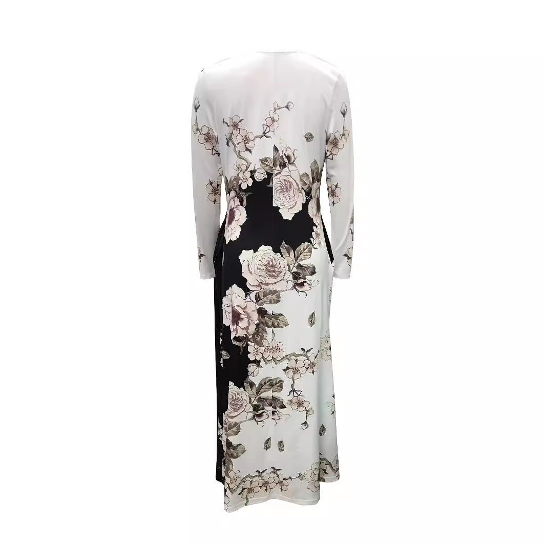 Maxi dress for women with a floral design and practical pockets Lune London