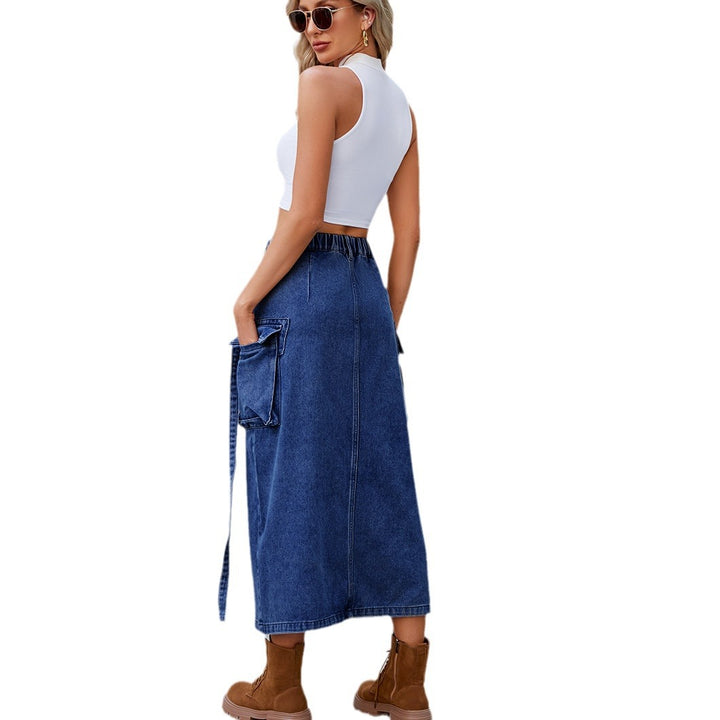 Women's utility maxi skirt with practical cargo pockets and side slit Lune London