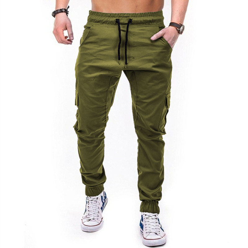 Cargo joggers for men with elastic waist and practical side pockets Lune London