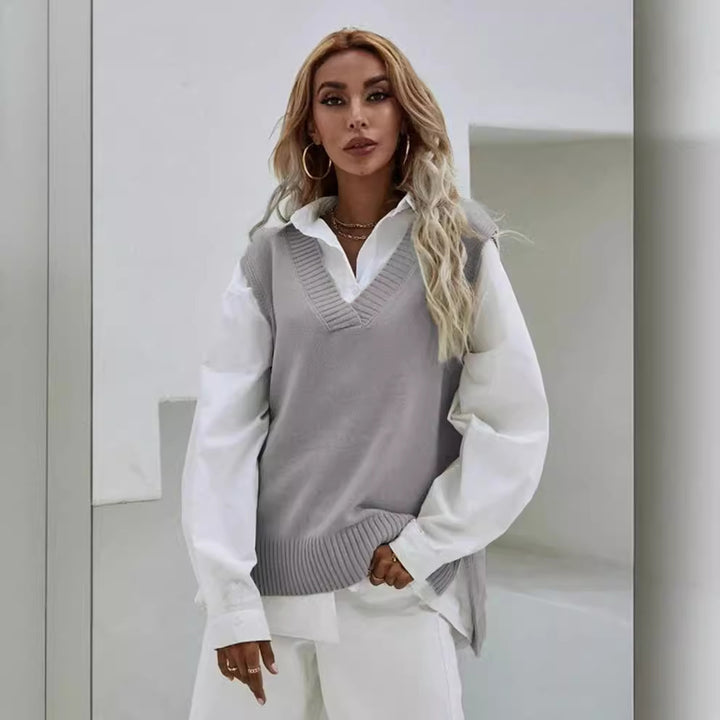 Robe en tricot pour femmes avec col en V et design décontracté Chic & Stil
