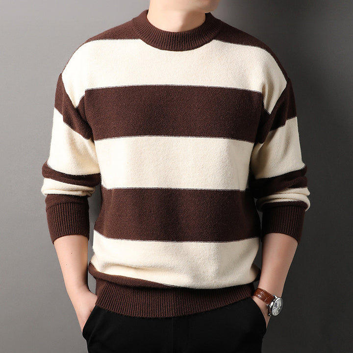 Knitted sweater for men with a nice striped pattern and a modern fit Lune London