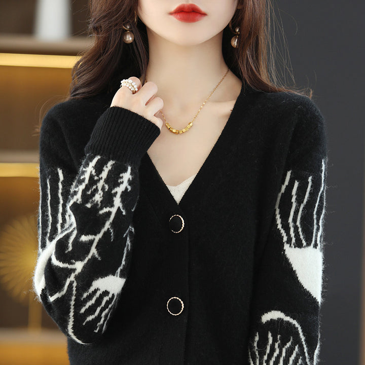 Ladies casual cardigan with graphic pattern Lune London