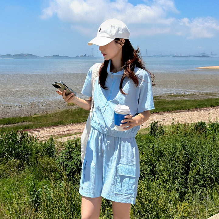 Women's sporty jumpsuit with practical pockets Chic & Stil