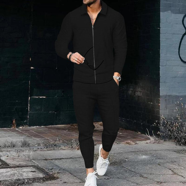 Modern leisure suit for men with textured top and modern pants Lune London